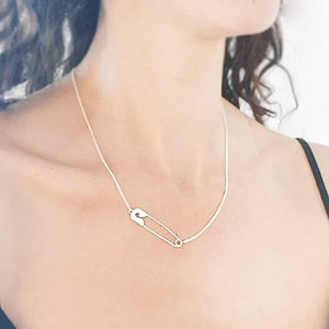 
                
                    Load image into Gallery viewer, Safety Pin Necklace Gold / Silver - Shany Design Studio Jewellery Shop
                
            