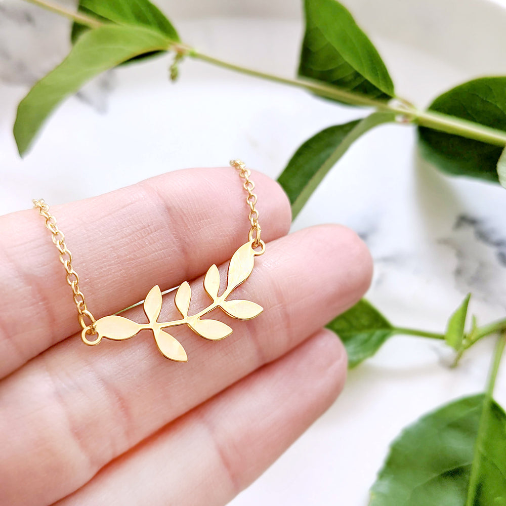 Variegated Monstera Thai Necklace | Marketplace | 1800Flowers