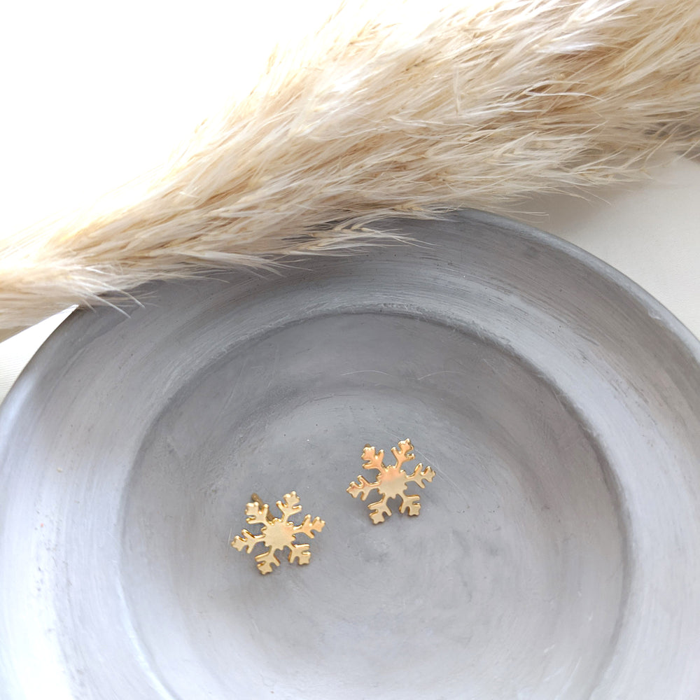 
                
                    Load image into Gallery viewer, Snowflake Studs Gold Earrings
                
            