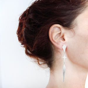 
                
                    Load image into Gallery viewer, Rhombus and star long Twain Earrings silver
                
            