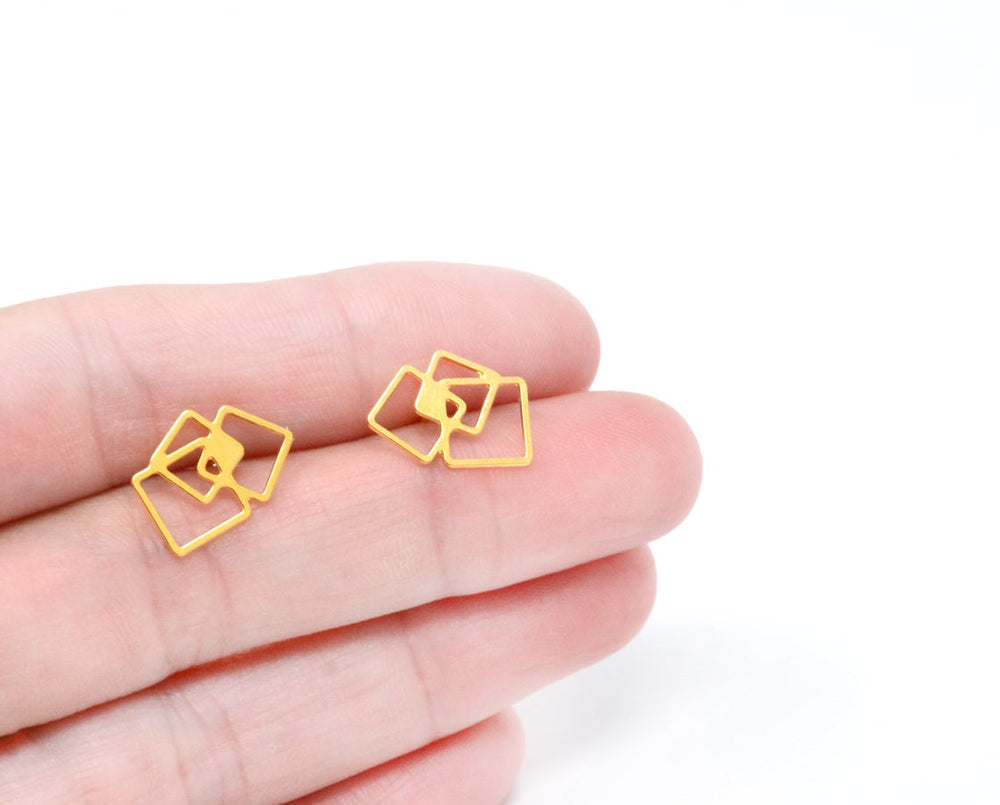 Square Post Stud Earrings Gold / Silver